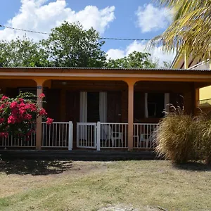 Maison Créole, Côté Bel Emplacement Port-Louis